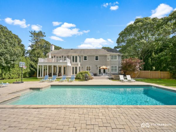 Hamptons Home 1020813