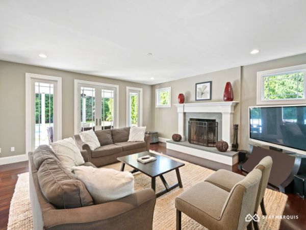 Hamptons Home 1020813