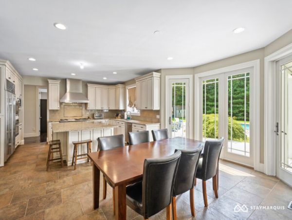 Hamptons Home 1020813