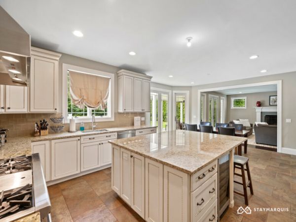 Hamptons Home 1020813