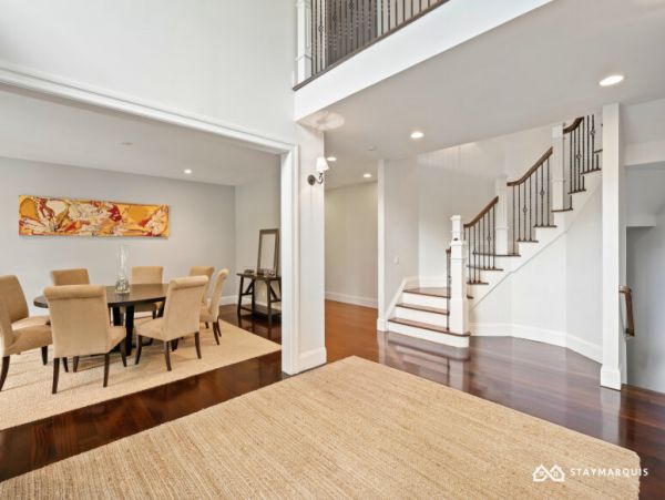 Hamptons Home 1020813