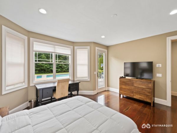 Hamptons Home 1020813