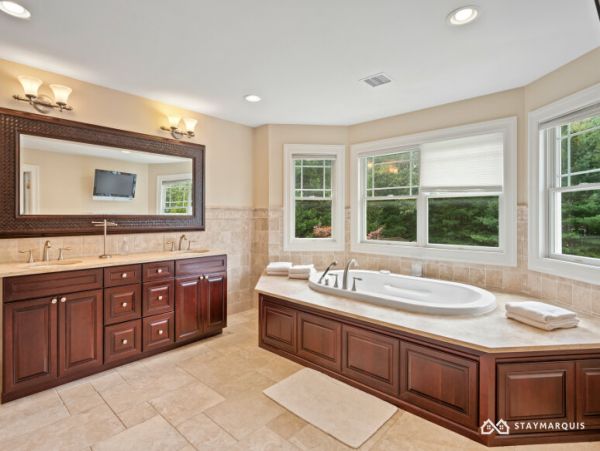 Hamptons Home 1020813