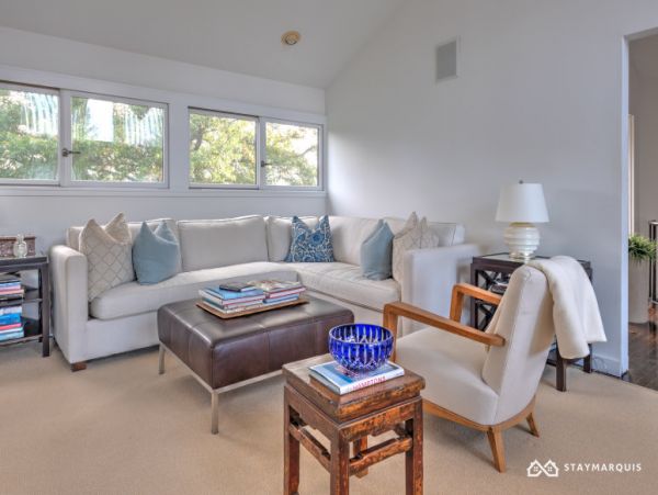 Hamptons Home 1020815
