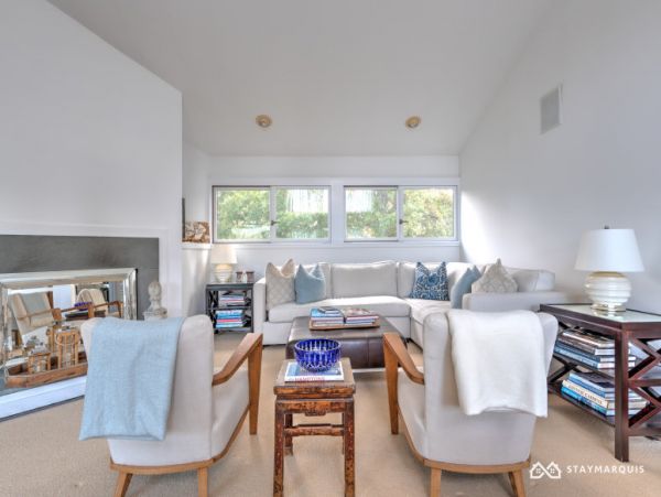 Hamptons Home 1020815
