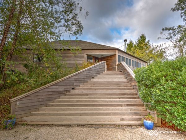 Hamptons Home 1020815