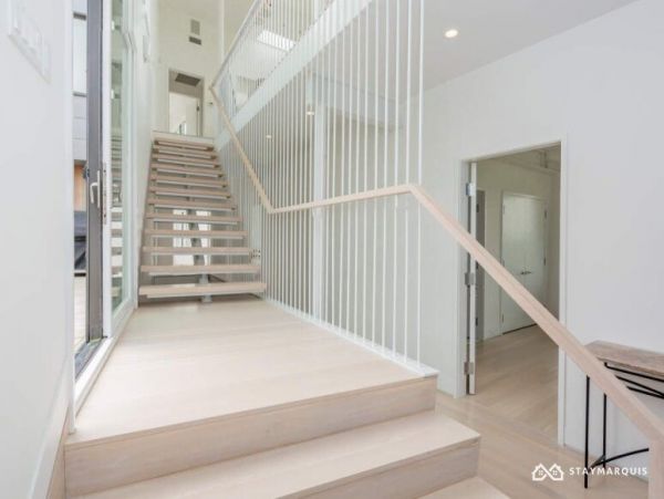 Hamptons Home 1020816