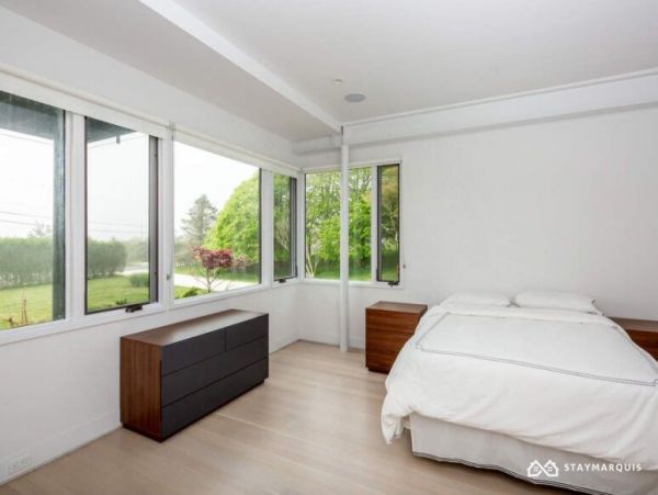 Hamptons Home 1020816