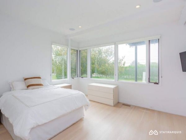 Hamptons Home 1020816
