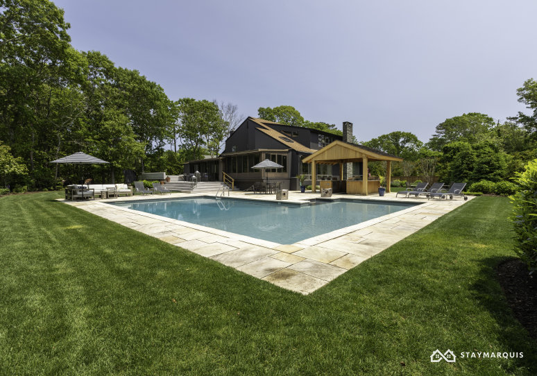 Hamptons Home 1020817