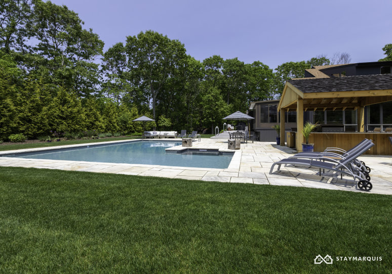 Hamptons Home 1020817