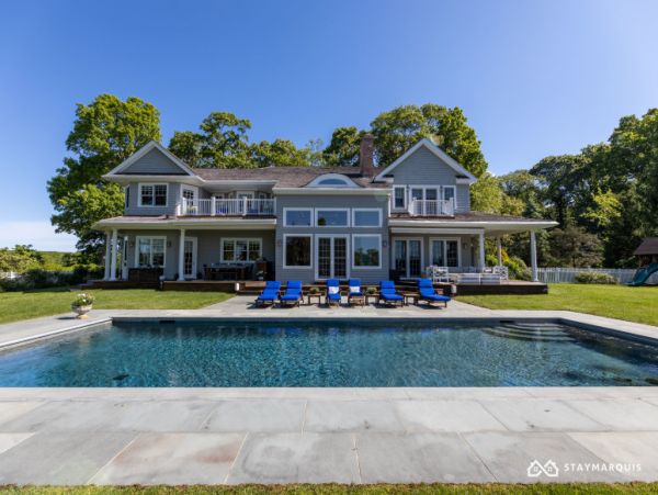 Hamptons Home 1020819