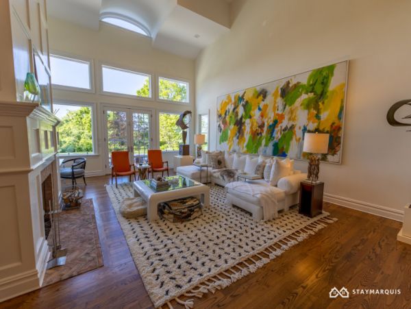 Hamptons Home 1020819