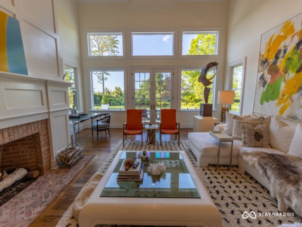 Hamptons Home 1020819
