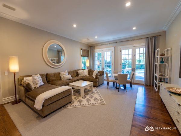 Hamptons Home 1020819