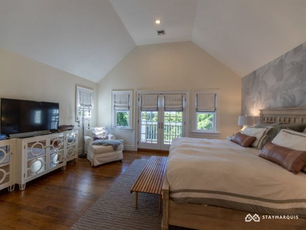 Hamptons Home 1020819