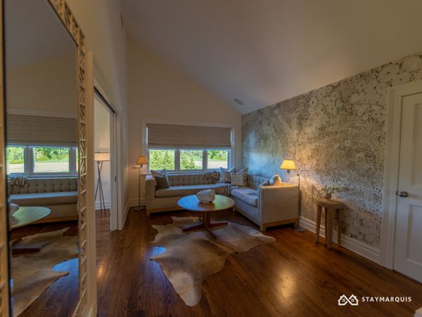Hamptons Home 1020819