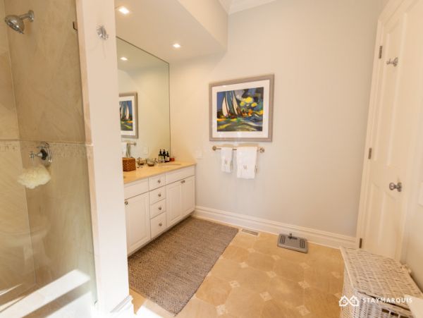Hamptons Home 1020819
