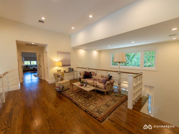 Hamptons Home 1020819