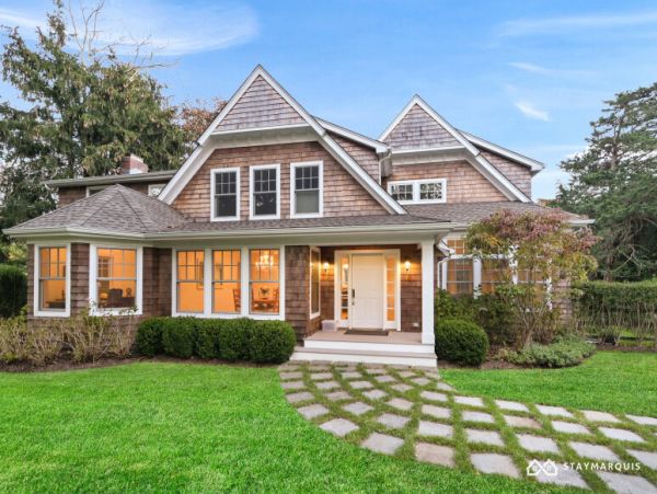 Hamptons Home 1020820