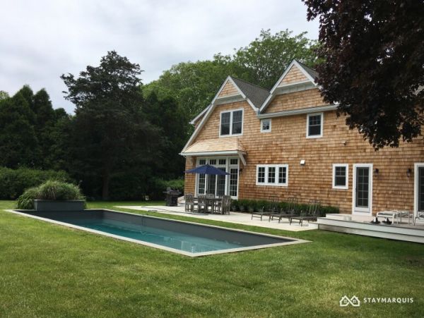 Hamptons Home 1020820