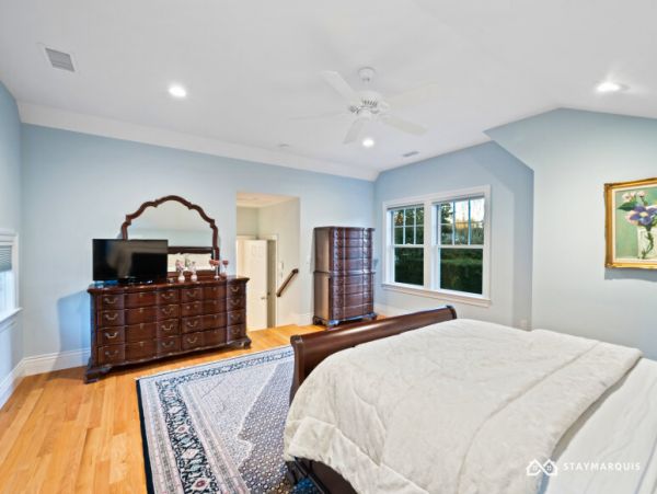 Hamptons Home 1020820