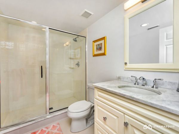 Hamptons Home 1020820