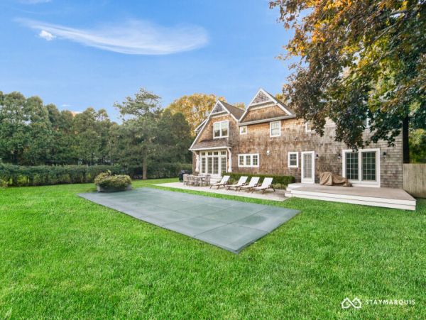 Hamptons Home 1020820