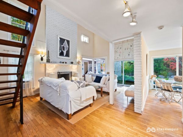 Hamptons Home 1020822