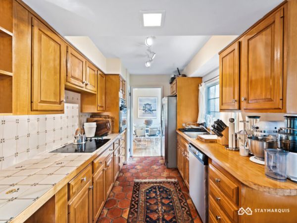 Hamptons Home 1020822