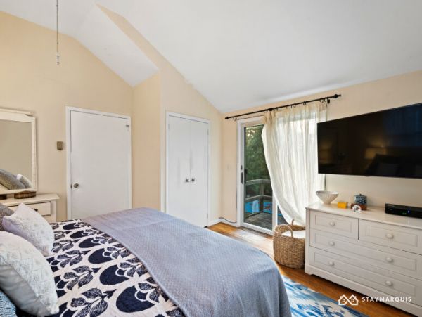 Hamptons Home 1020822
