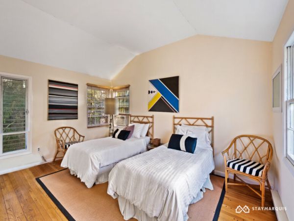 Hamptons Home 1020822