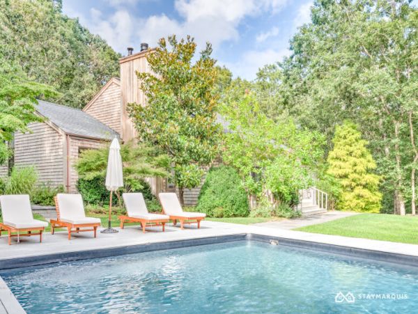 Hamptons Home 1020824