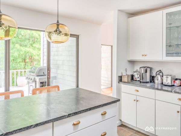 Hamptons Home 1020824