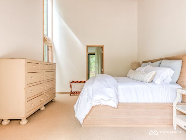 Hamptons Home 1020824