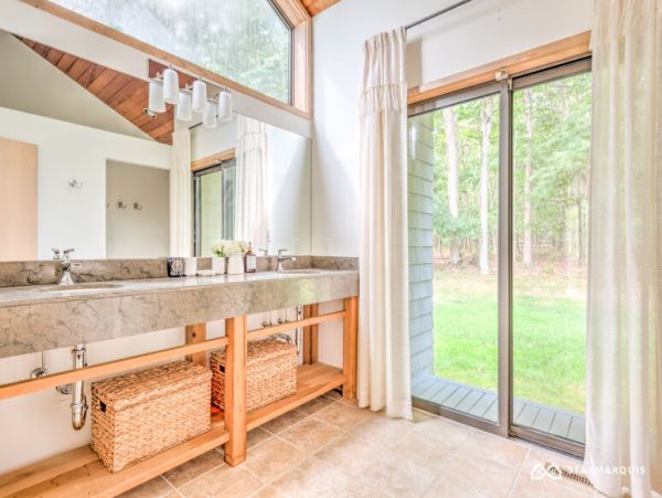 Hamptons Home 1020824