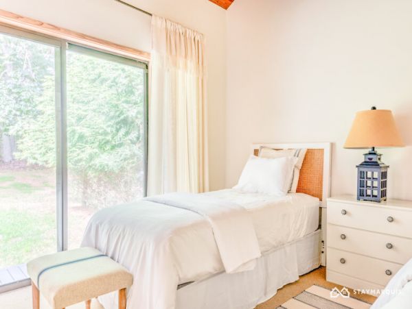 Hamptons Home 1020824