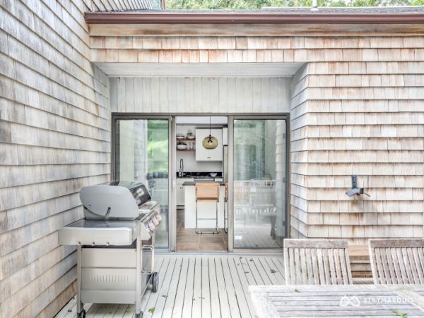 Hamptons Home 1020824