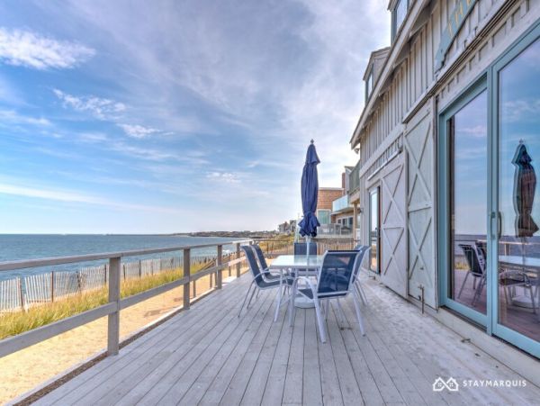 Hamptons Home 1020825