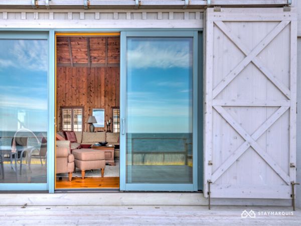 Hamptons Home 1020825