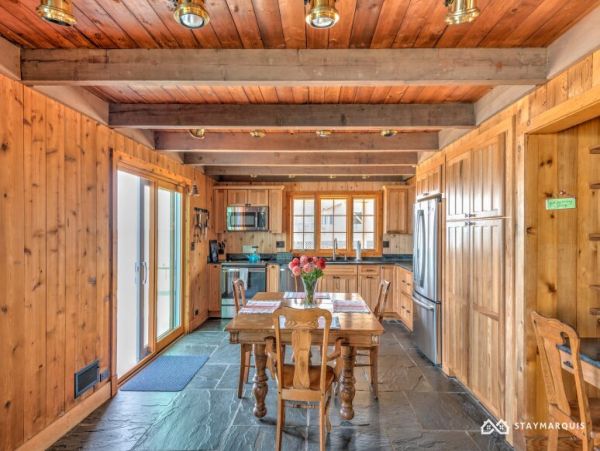 Hamptons Home 1020825