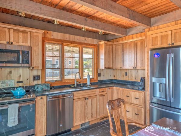 Hamptons Home 1020825