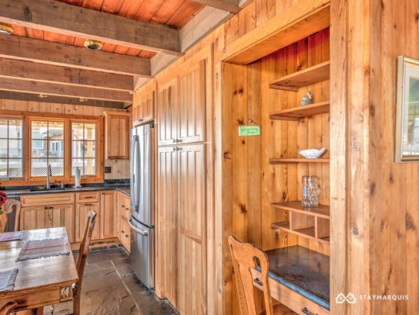 Hamptons Home 1020825