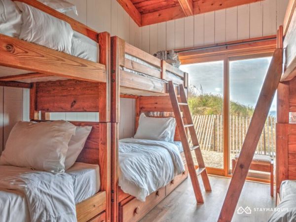 Hamptons Home 1020825