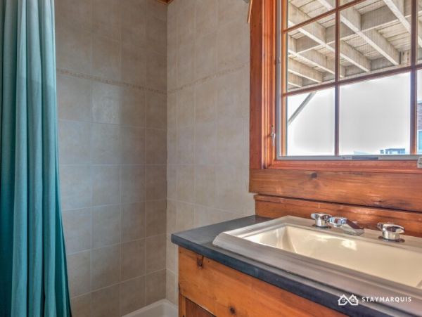 Hamptons Home 1020825