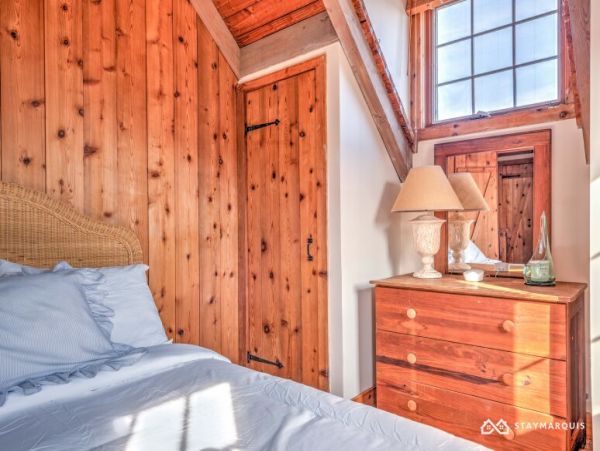 Hamptons Home 1020825