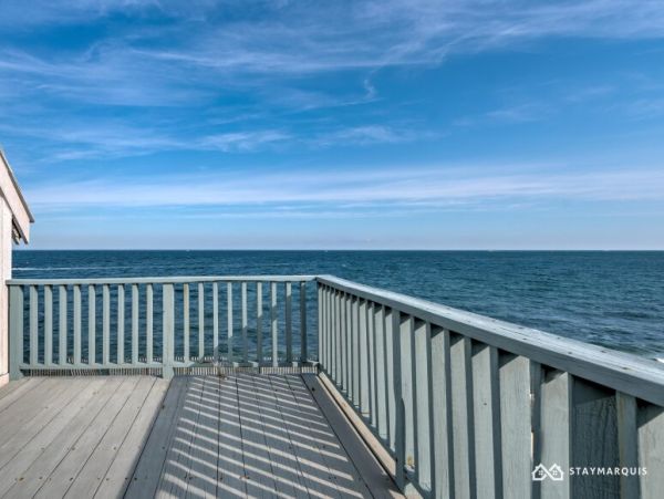 Hamptons Home 1020825