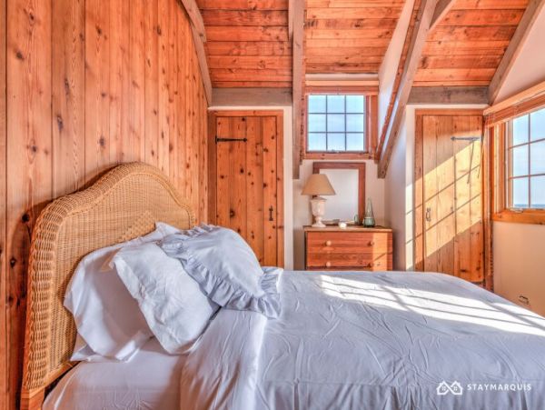 Hamptons Home 1020825