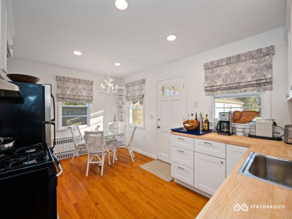 Hamptons Home 1020826