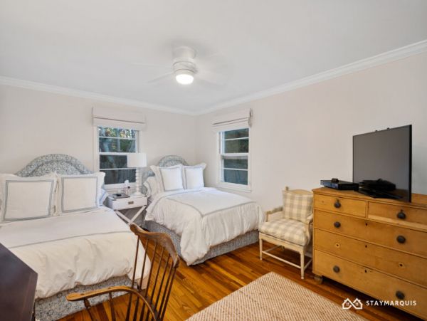 Hamptons Home 1020826
